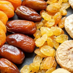 Сухофрукти та цукати