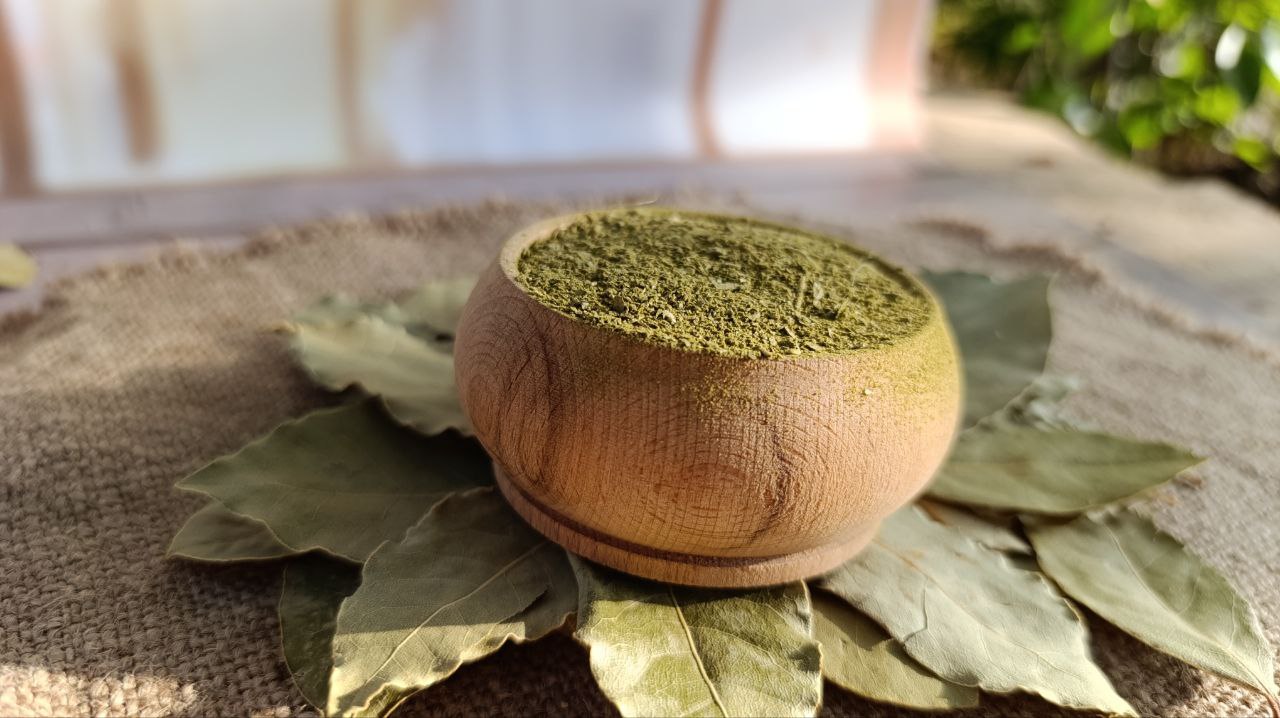 Лавровий лист мелений